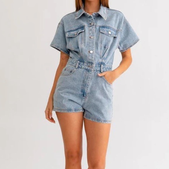 Le Lis Pants - NWT Short Sleeve Denim Romper